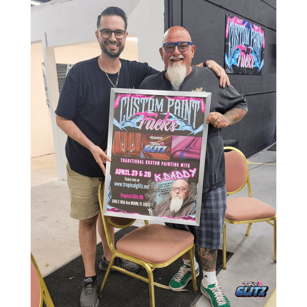 Custom Paint Tricks 3.0 with K-Daddy- Video Tutorial - Tropical Glitz
