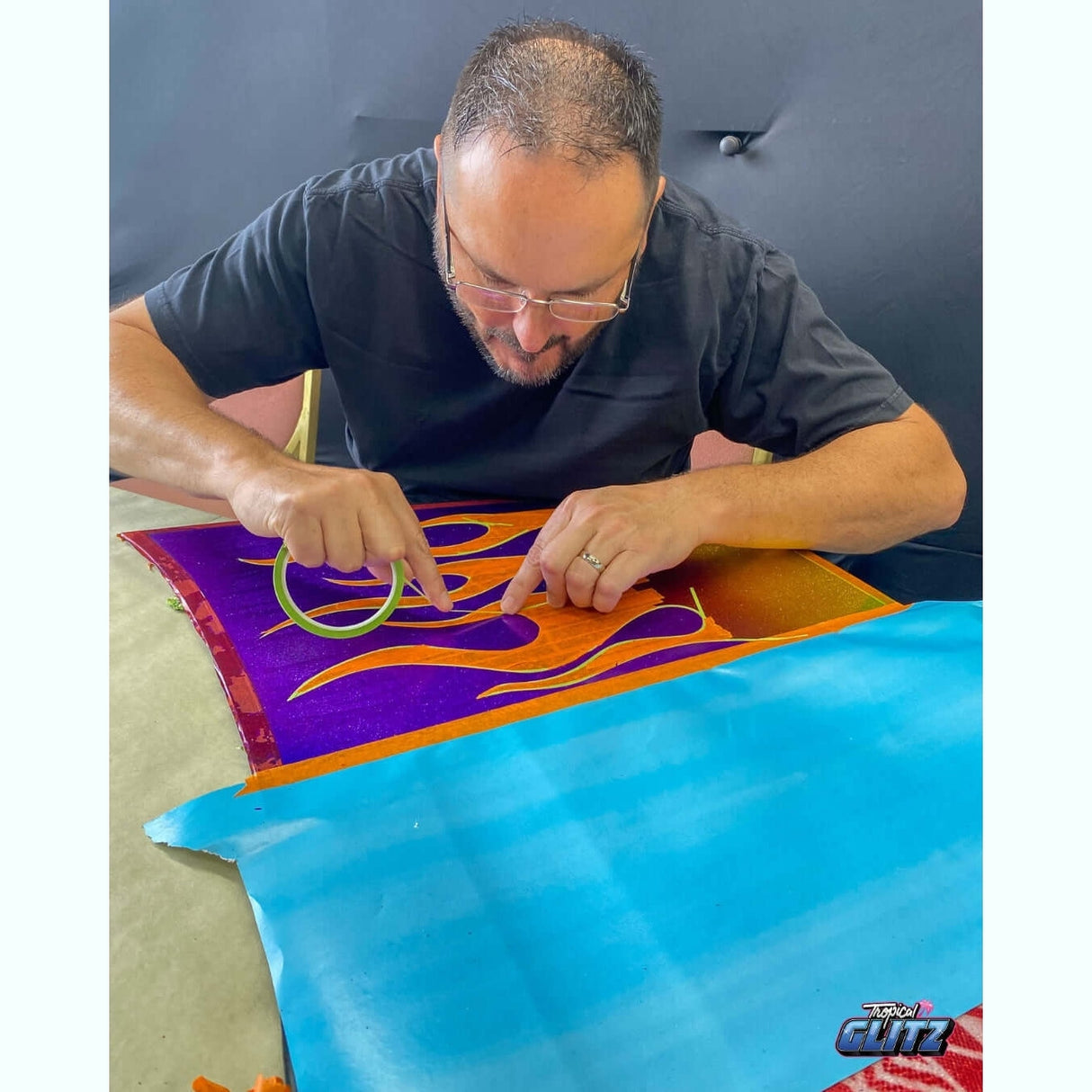 Custom Paint Tricks 3.0 with K-Daddy- Video Tutorial - Tropical Glitz